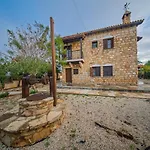 Petrochtisto Coastal Escape With Pool And Sea Views