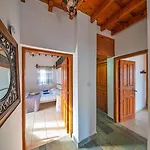 Petrochtisto Coastal Escape With Pool And Sea Views *