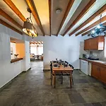 Petrochtisto Coastal Escape With Pool And Sea Views * Помос