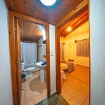 Petrochtisto Coastal Escape With Pool And Sea Views Вилла Помос