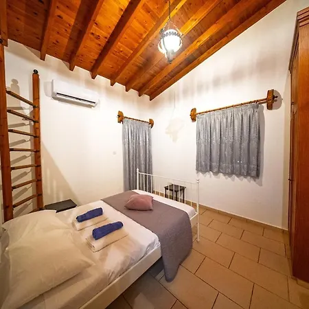 Petrochtisto Coastal Escape With Pool And Sea Views Villa Pomos