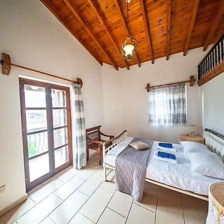 Petrochtisto Coastal Escape With Pool And Sea Views Villa Pomos