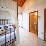 Petrochtisto Coastal Escape With Pool And Sea Views * פומוס
