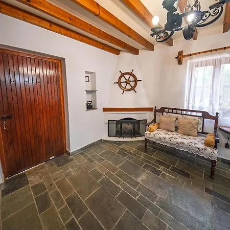 Petrochtisto Coastal Escape With Pool And Sea Views ヴィラ *