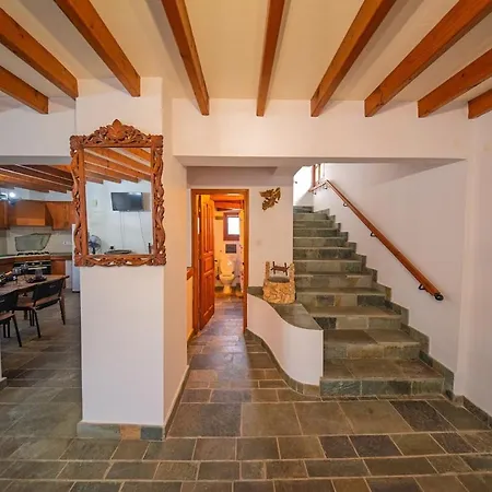 Petrochtisto Coastal Escape With Pool And Sea Views